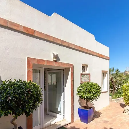 Casa Monsoria * קארבואירו